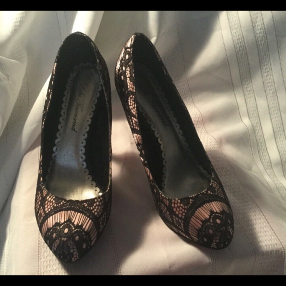 Lulu Townsend Vanessa Heels Satin w/ Lace